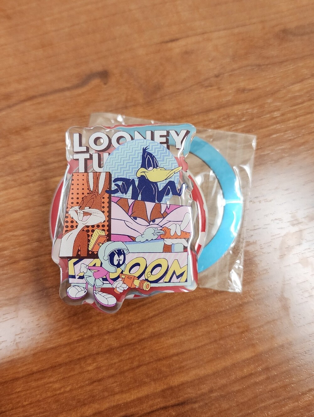 Looney Tunes Magnetic Phone Ring Holder